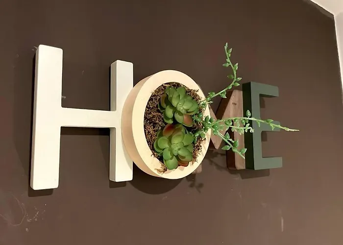 Gaby ~ Jardinet ~ Hyper-centre *