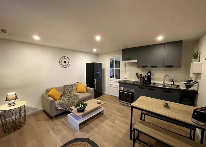 Gaby ~ Jardinet ~ Hyper-centre Pau