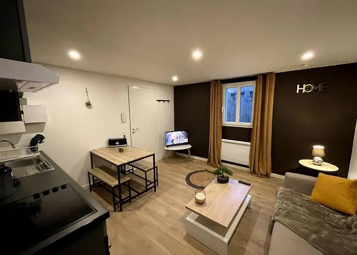 Apartment Gaby ~ Jardinet ~ Hyper-centre Pau